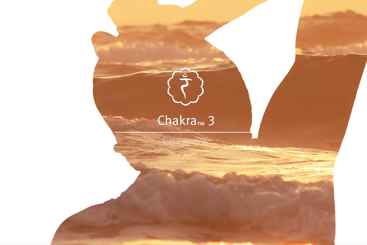 Listen to this meditation and spray the grounding blend Chakra 3 to enhance your experience